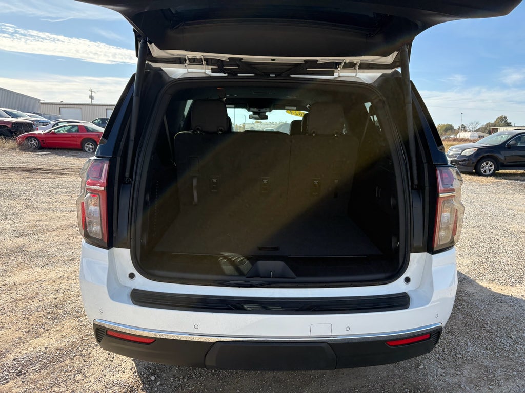 2024 Chevrolet Suburban LT