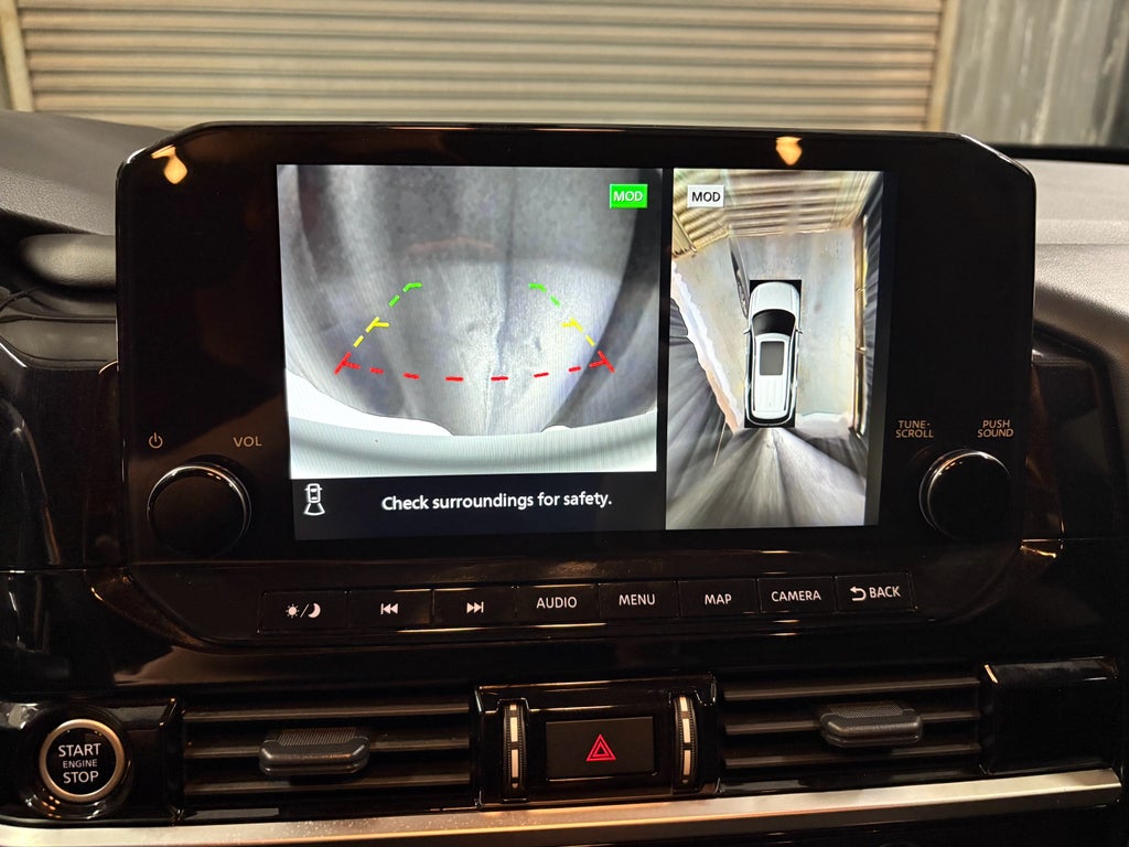 2024 Nissan Pathfinder SL 4WD