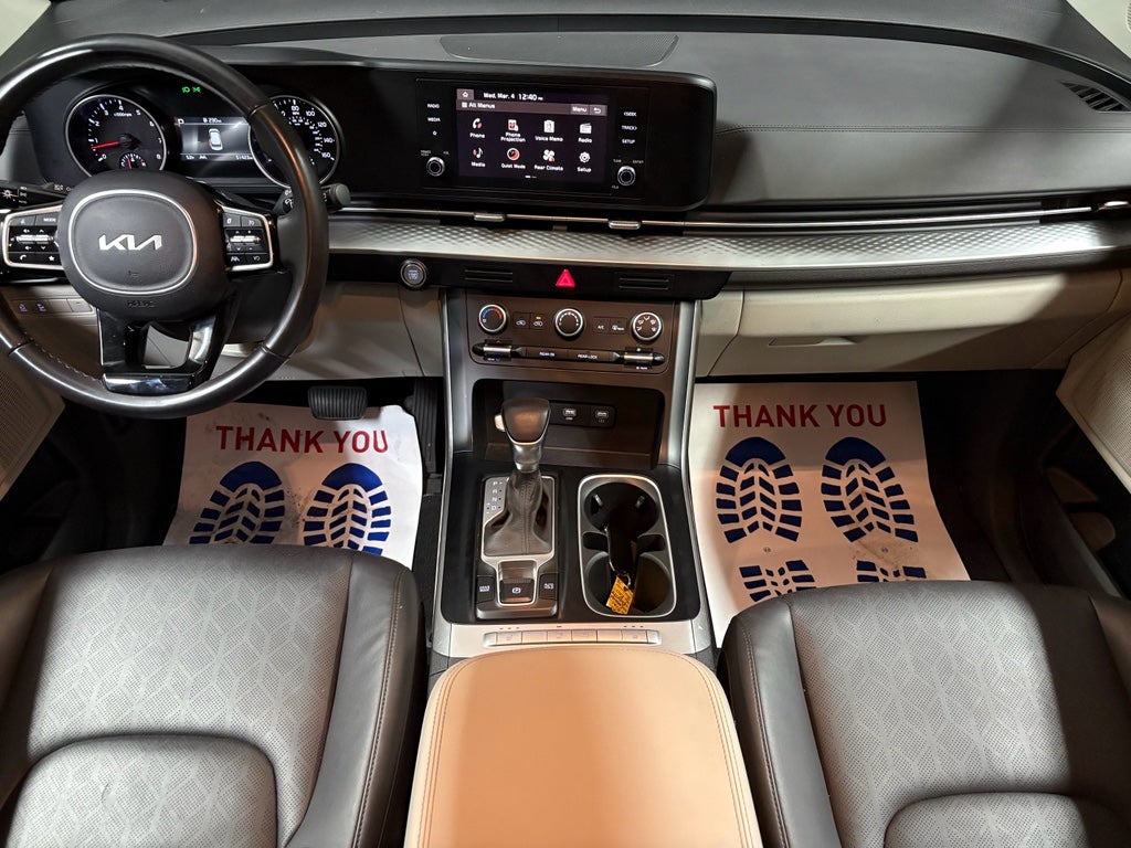 2024 Kia Carnival LX