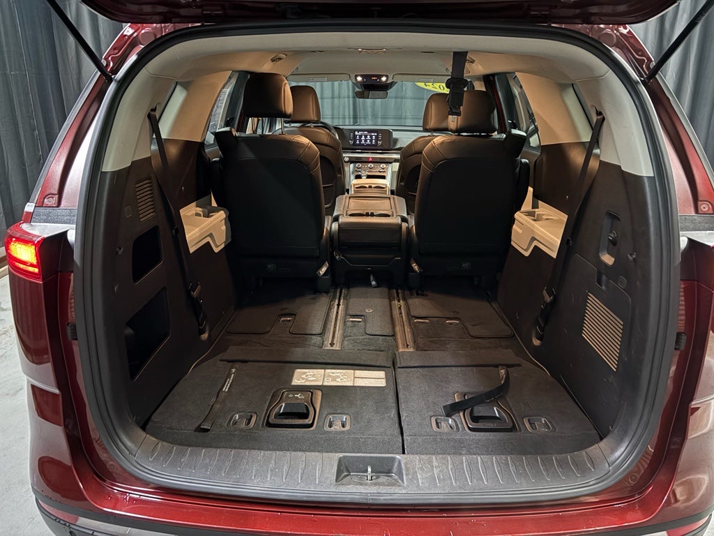 2024 Kia Carnival LX