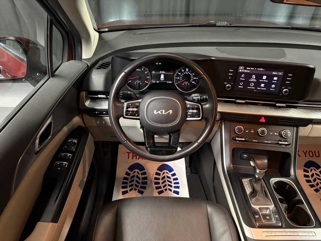2024 Kia Carnival LX