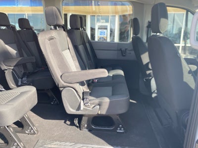 2023 Ford Transit Wagon XLT