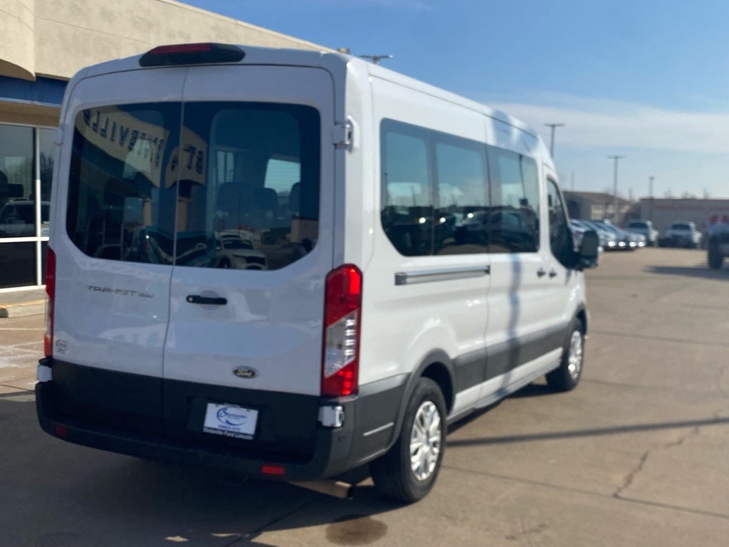 2023 Ford Transit Wagon XLT