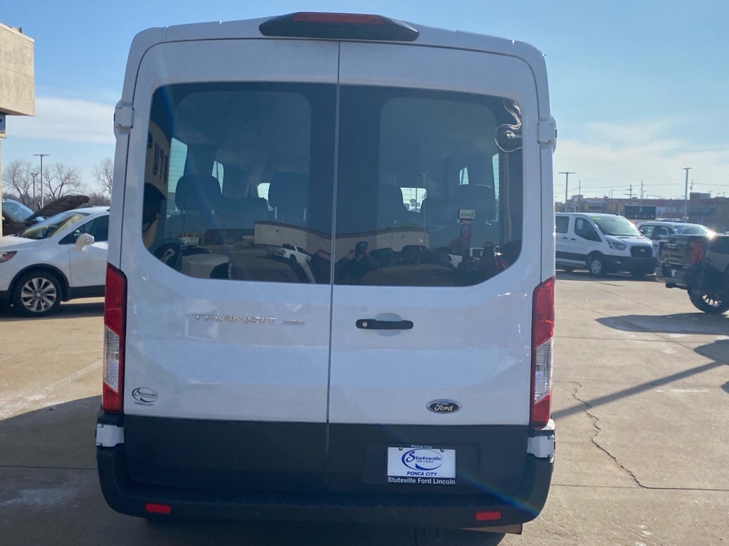 2023 Ford Transit Wagon XLT