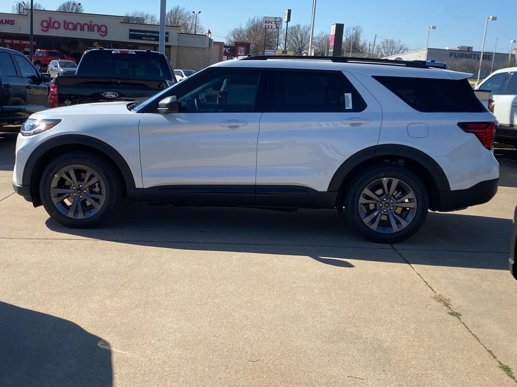 2026 Ford Explorer Active w/200A Pkg