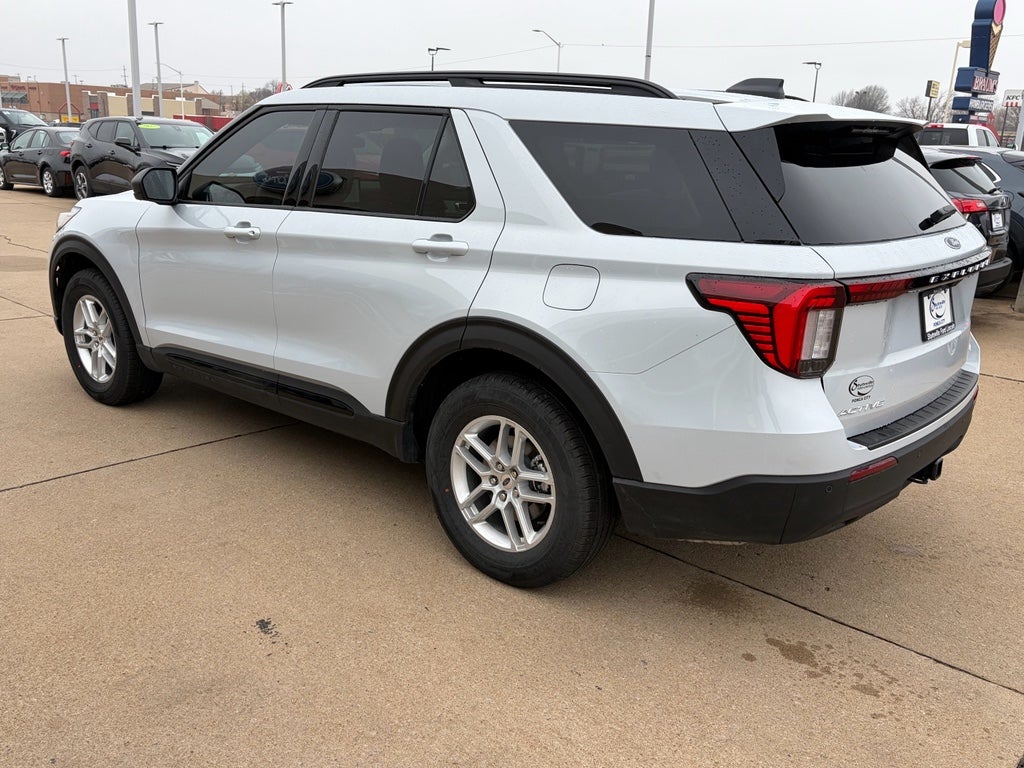 2026 Ford Explorer Active (200A)