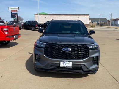 2025 Ford Explorer ST-Line