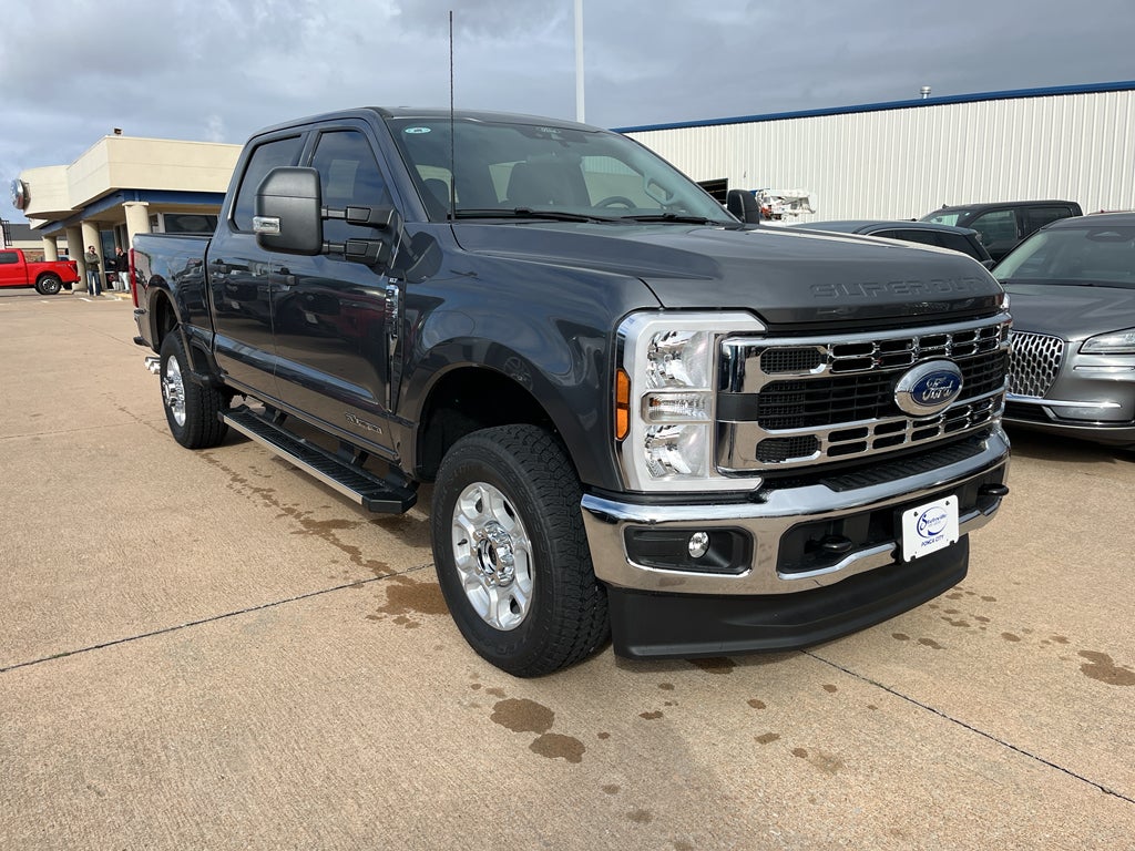 2026 Ford F-350 XLT