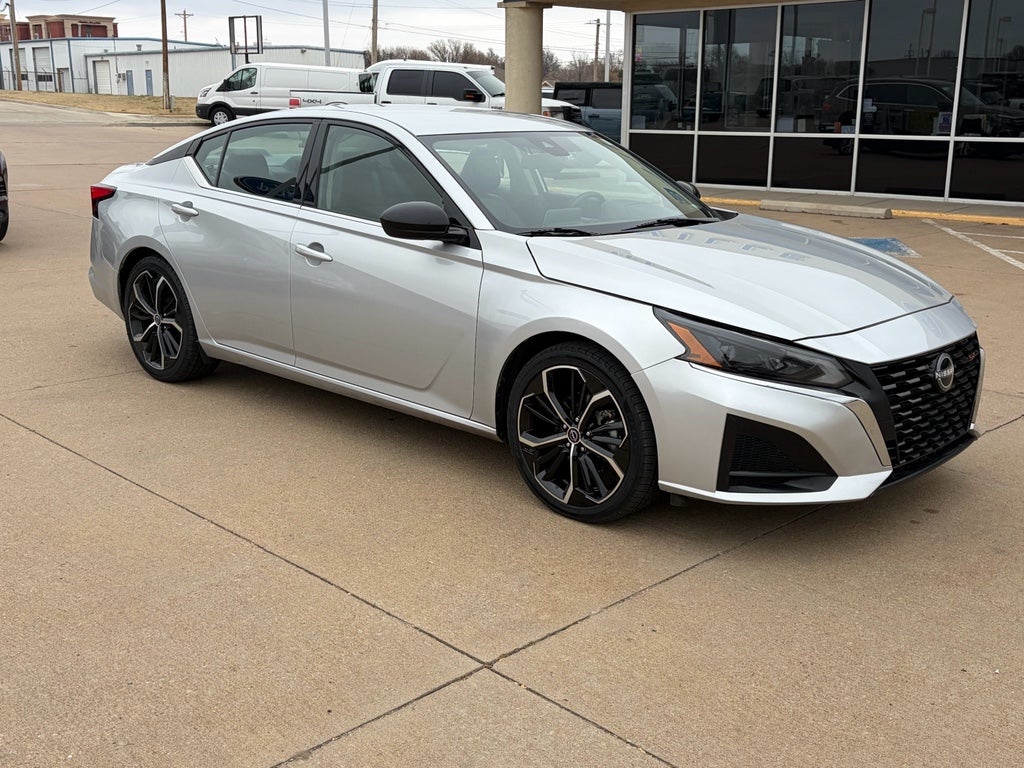 2024 Nissan Altima 2.5 SR