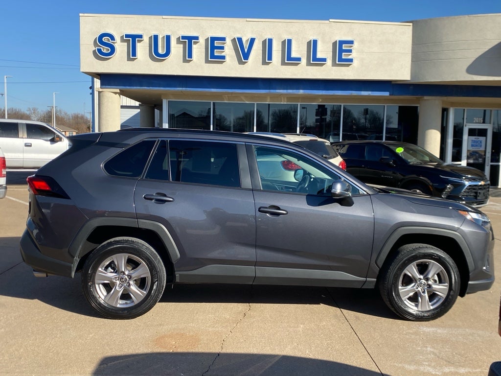 2025 Toyota RAV4 XLE