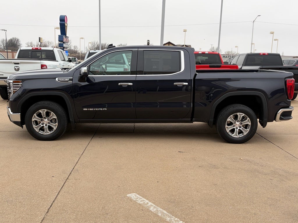 2025 GMC Sierra SLT