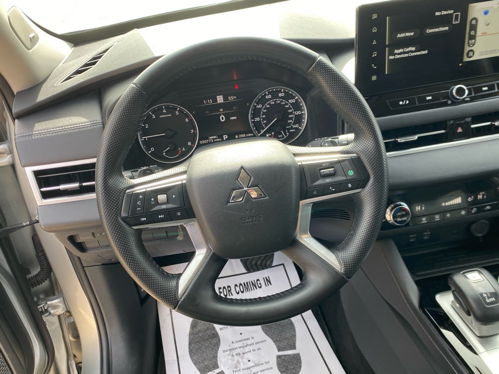 2025 Mitsubishi Outlander SE